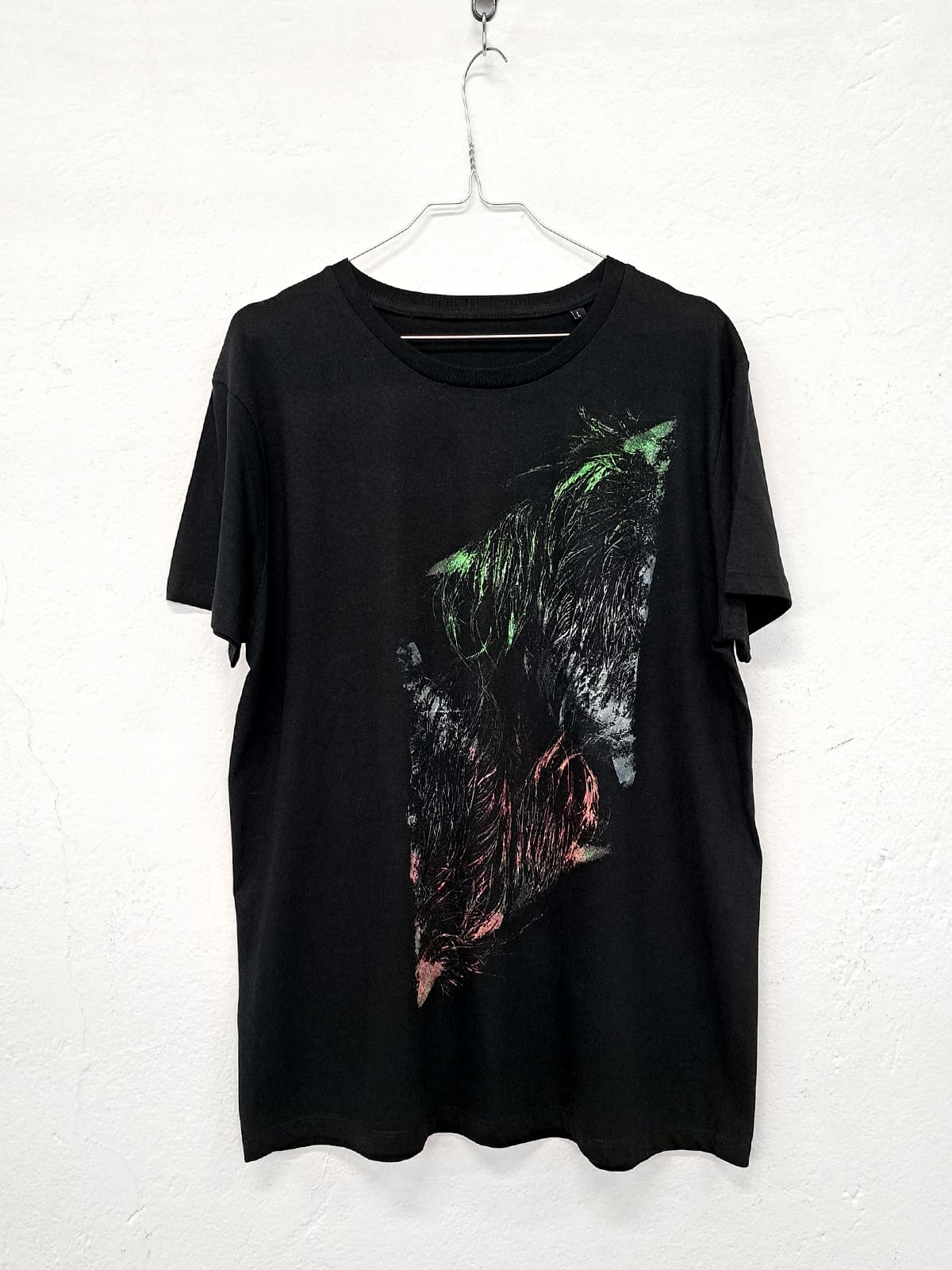 PRIMITIVE T-SHIRT *TRIANGLE HAIR *